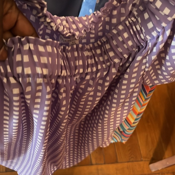 Checkered Lavender and white blouse - Picture 3 of 4